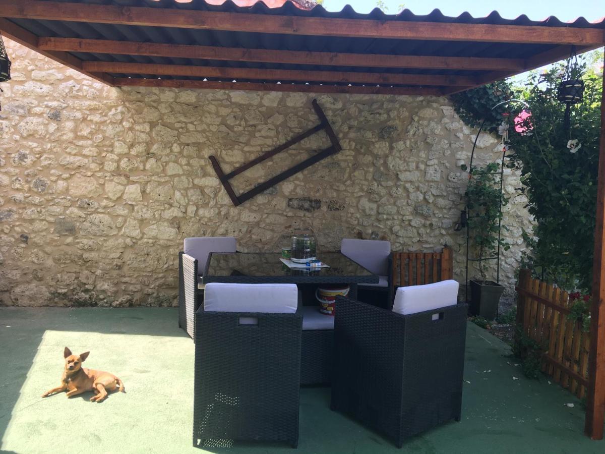 Gite En Pierre Le Paradis Parc Cloture Jacuzzi 5 Places Piscine Au Perigord Pourpre 9Km De Bergerac Saint-Aubin-de-Lanquais Exterior foto